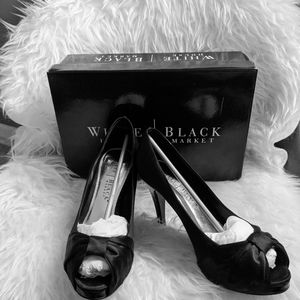 White House Black House Black Dress Pumps